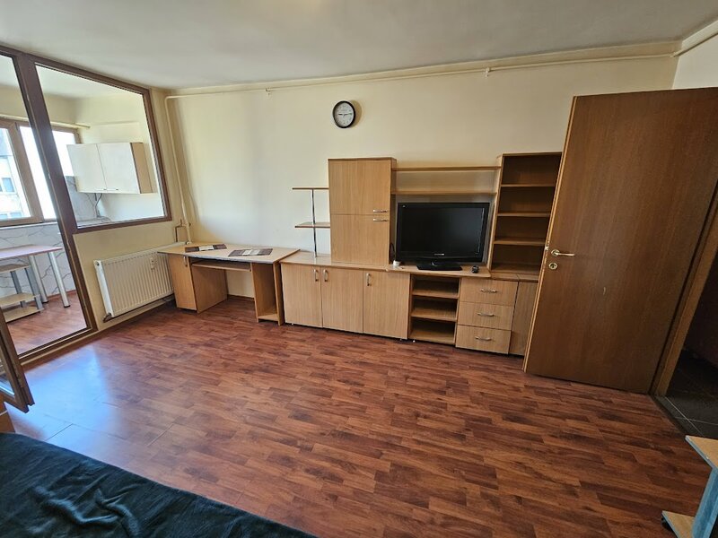 Drumul Taberei, Favorit